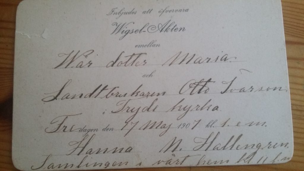 Eva Andersson visade en inbjudan till Marias och Ottos vigsel från 1907.